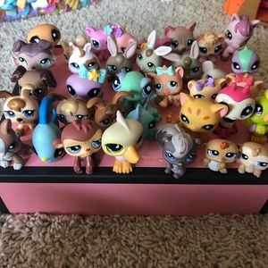 36 Authentic Littlest Pet Shop Pets